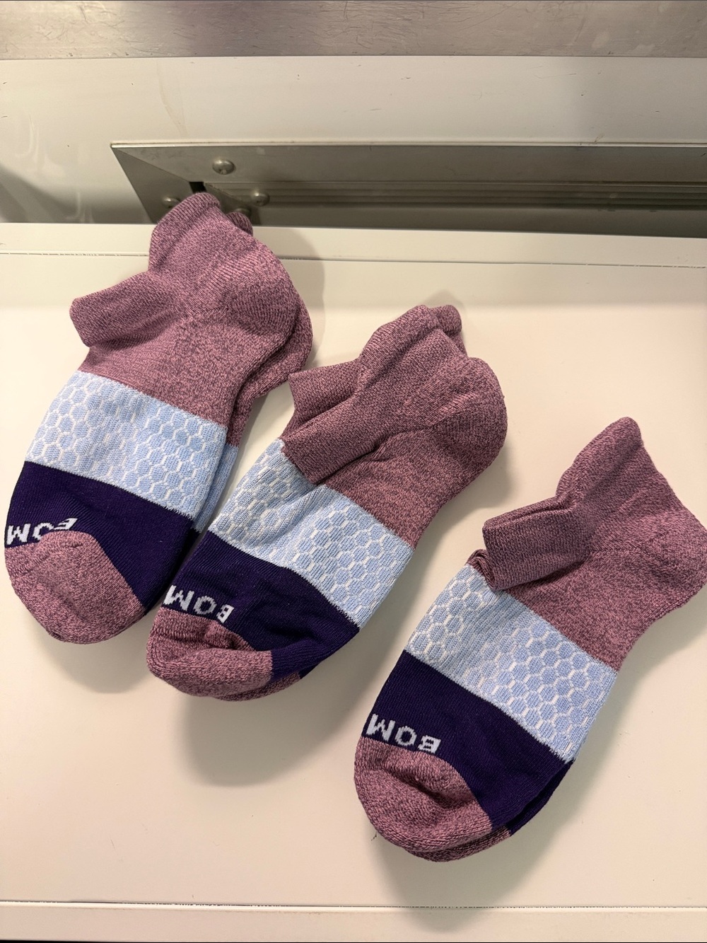 Bombas Women's No-Show Socks in Mauve, Light Blue & Navy
